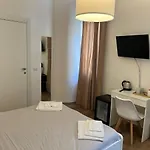 Colombo 32 Guest house La Spezia